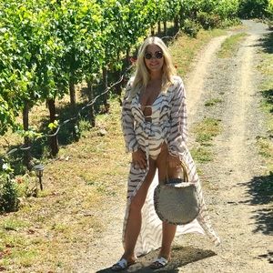 Women’s bathing suit coverup/ duster